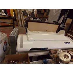 SILNER TANNING BED - SAID TO BE WORKING