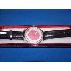 WATCH - NEW DIAMOND KING WATCH SET WITH 6 BRILLIANT DIAMONDS, RED FACE & LEATHER STRAP - RETAIL ESTI