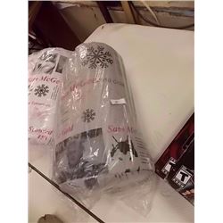 NEW SAM McGEE ARCTIC SLEEPING BAG - GREY