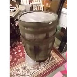VINTAGE WHISKEY BARREL