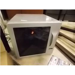 WINE COOLER - CHAMBER