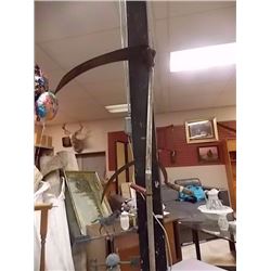 VINTAGE HAND SCYTHE - LARGE