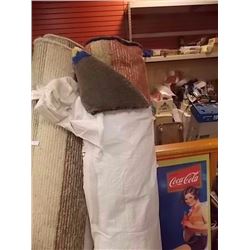 AREA CARPET - NEW COMTEMPORARY STRIPED CARPET -5X8