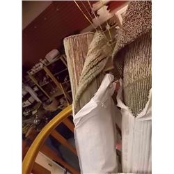 AREA CARPET - NEW COMTEMPORARY STRIPED CARPET -5X8