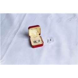 ENGAGEMENT SYTLE RING