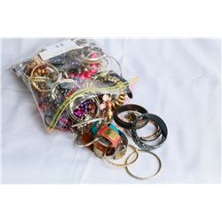 LARGE BAG OF JEWELLRY
