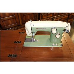 SEWING MACHINE IN CABINET