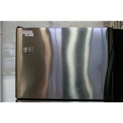 FRIGIDAIRE GALLERY BLACK AND STAINLESS FRIDGE