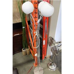 3-LIGHT FLOOR LAMP