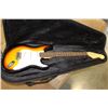 Image 2 : ELECTRIC GUITAR IN CASE