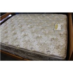 SEARS INDEPENDANT COIL QUEENSIZE BOX AND MATTRESS