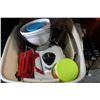 Image 1 : LARGE TOTE OF KITCHEN AND SEWING MACHINE