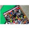 Image 2 : LOT OF LEGO TECHNICS AND CRAYOLA WATER DRAWING MAT