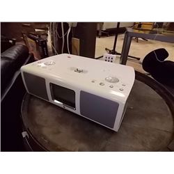 TEAC IPAD RADIO WITH REMOTE