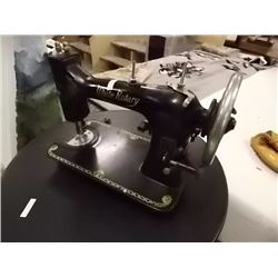 VINTAGE WHITE ROTARY SEWING MACHINE