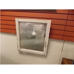 VINTAGE OLD COUNTRY MIRROR