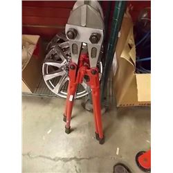 NEW BOLT CUTTERS - 36"