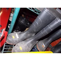 RUBBER BOOTS - MEN'S 10