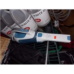 DUST BUSTER VACUMN - 14.4VOLT