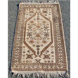 Beautiful Traditional Design Semi Antique Persian Tabriz 2.6 X 4