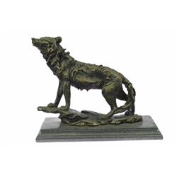 Wildlife animal edition Wolf Bronze Sculpture