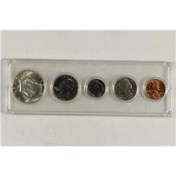 1968-D US UNC YEAR SET HALF IS 40% SILVER