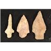 Image 2 : 3 - 2 1/4" - 2 3/4" VINTAGE STONE ARROWHEADS