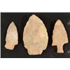 Image 1 : 3 ASSORTED 2-3" VINTAGE STONE ARROWHEADS