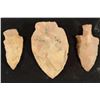 Image 2 : 3 ASSORTED 2-3" VINTAGE STONE ARROWHEADS