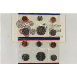 1992 US MINT SET (UNC) P/D (WITH ENVELOPE)