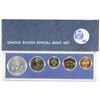 Image 2 : 1967 US SPECIAL MINT SET WITH BOX