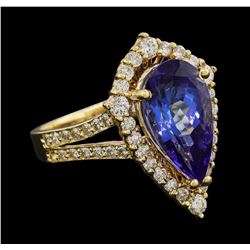 3.90 ctw Tanzanite and Diamond Ring - 14KT Yellow Gold