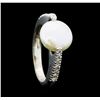 Image 4 : 0.25 ctw Diamond and Pearl Ring - 14KT White Gold
