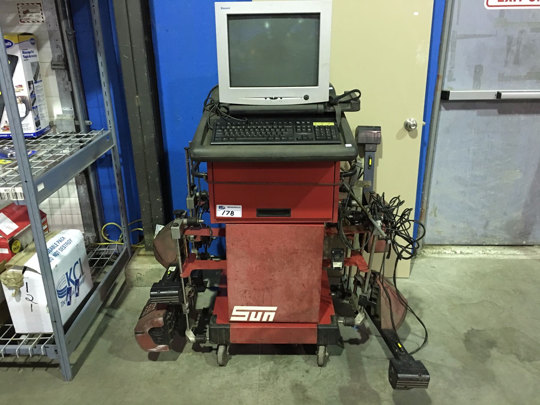 SUN MACHANIC SHOP WHEEL ALIGNMENT MACHINE