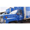 Image 3 : 96 GMC TOPKICK CARGO TRUCK CAT 3116 DIESEL 5 SPEED -HAS LIFT GATE