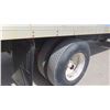 Image 16 : 1997 GMC 7500 CARGO TRUCK 20" CAT 3116 DIESEL 5 SPEED STD - HAS LIFT GATE