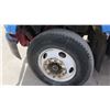 Image 3 : 1997 GMC 7500 CARGO TRUCK 20" CAT 3116 DIESEL 5 SPEED STD - HAS LIFT GATE