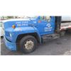 Image 2 : 1991 FORD F700 FLATBED TRCUK V8 DIESEL - DOES NOT RUN WILL, NEED TO BE TOWED