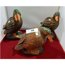 3 WOODEN DECORATIVE DUCKS