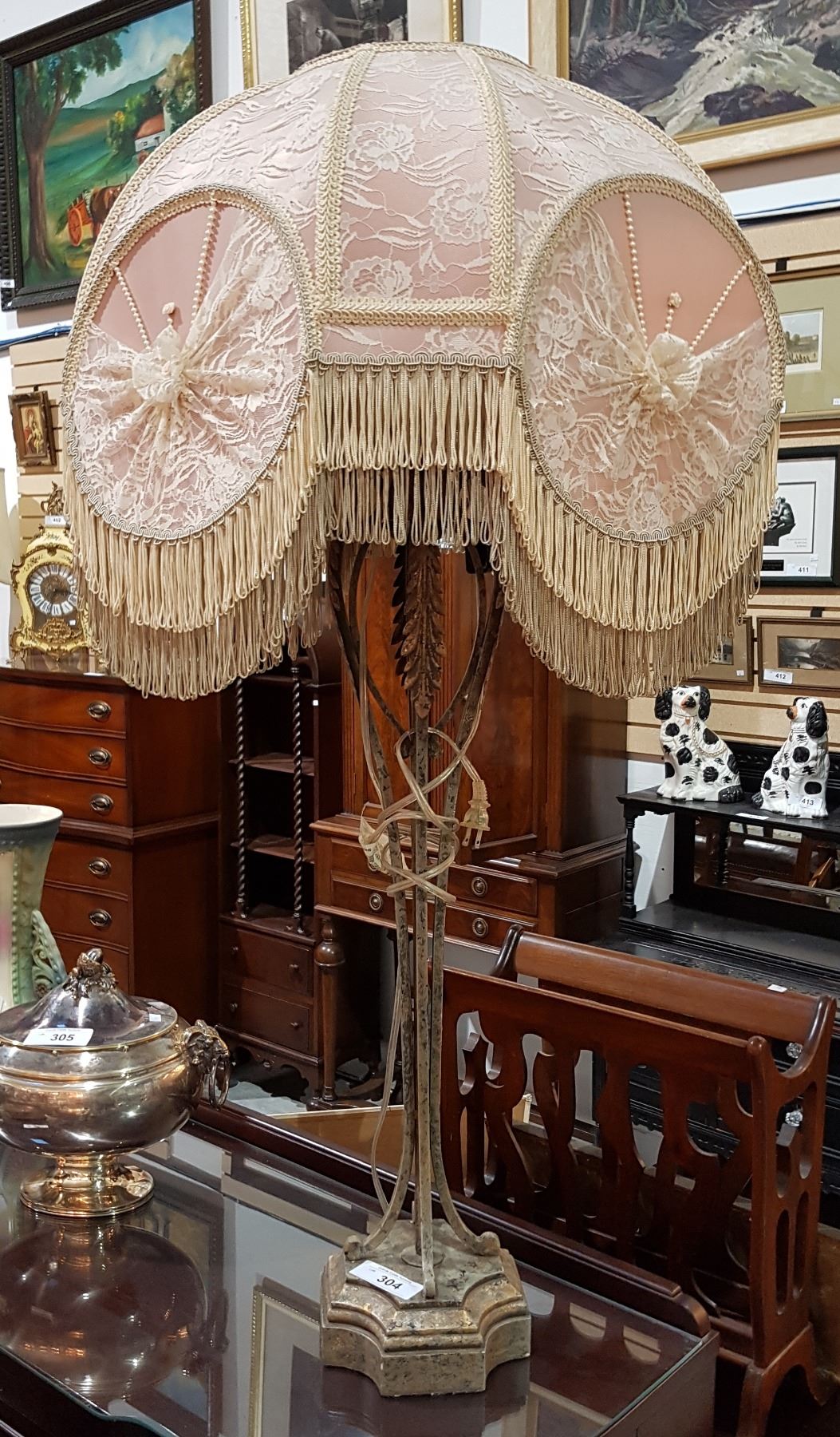 LARGE ORNATE TABLE LAMP