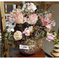 FLORAL ARRANGEMENT IN CUT GLASS BOWL