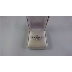 14KT YELLOW GOLD LADIES RING SET WITH ONE OVAL CUT PALE BLUE STONE AQUAMARINE + 2 SQUARE BLE