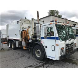 2009 MACK GARBAGE  TRUCK WITH LABRIE AUTOMIZER RIGHT ARM LOADER