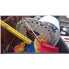 Image 2 : 2 PALLETS WITH CHICKEN EGG GAME, SPINNING WHEEL GAME & BEAN BAG TOSS CARNIVAL GAMES