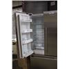 Image 2 : FISHER & PAYKEL ACTIVE SMART STAINLESS STEEL 17 CU FT COUNTER DEPTH FRENCH DOOR REFRIGERATOR