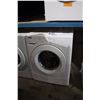Image 2 : WHITE WHIRLPOOL FRONT LOAD HE WASHER/ACCU-DRY DRYER SET