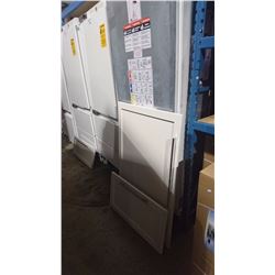 BOSCH SINGLE BUILT IN BOTTOM FREEZER REFRIGERATOR