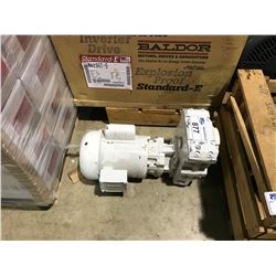 DAM ELECTRIC MOTOR WITH GEAR BOX AND NO NAME WHITE ELECTRIC MOTOR