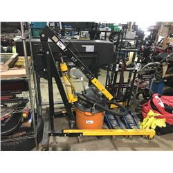 2TON FOLDABLE LIFTING CRANE