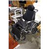 Image 2 : WHEELCHAIR